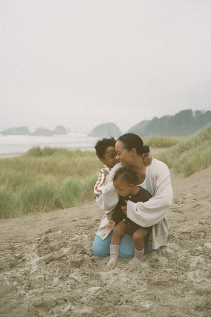 motherhood family photoshoot at cannon beach