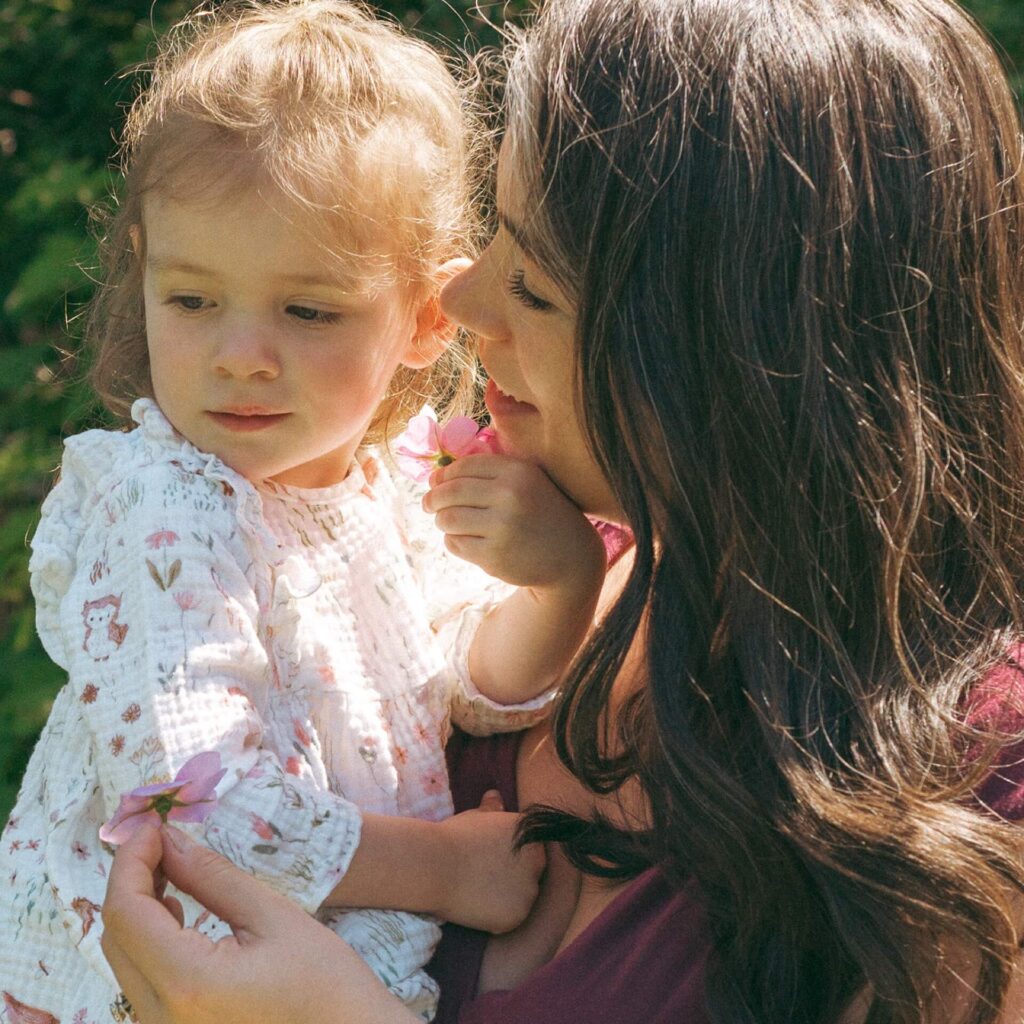 family mini session near lake washington