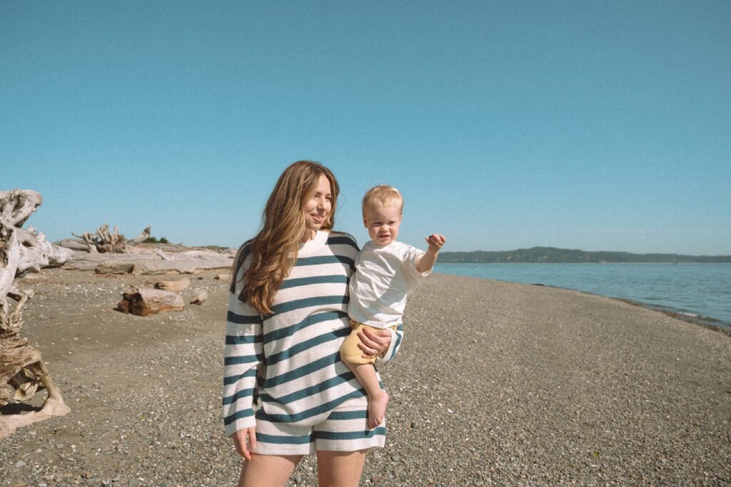 beach family photos in seattle