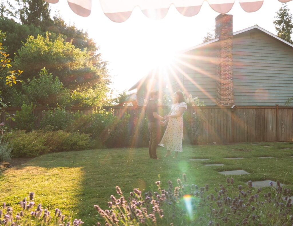 candid maternity photos at home