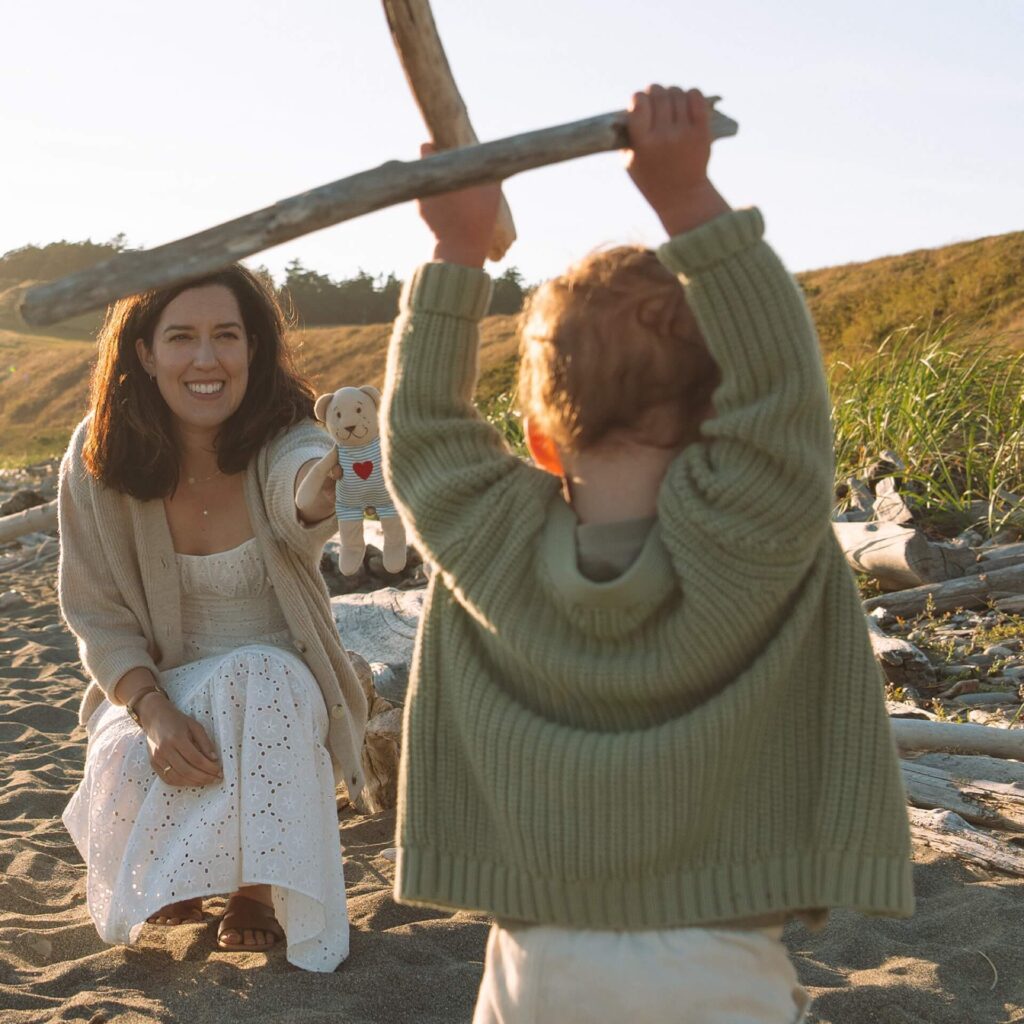 candid seattle family photographer