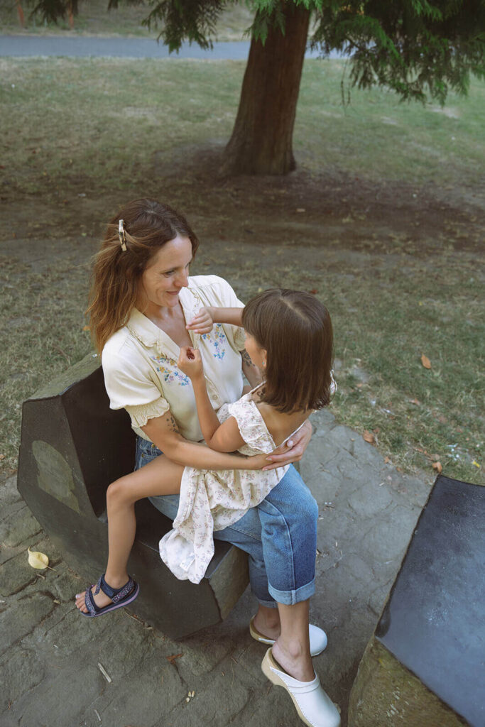 mother daughter photos in mount baker park