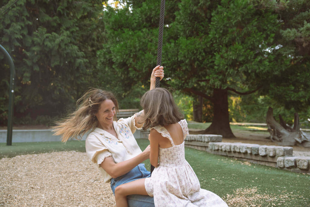 candid seattle family photographer