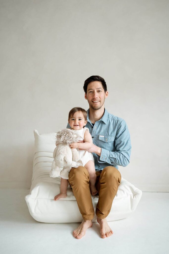 father daughter studio photos