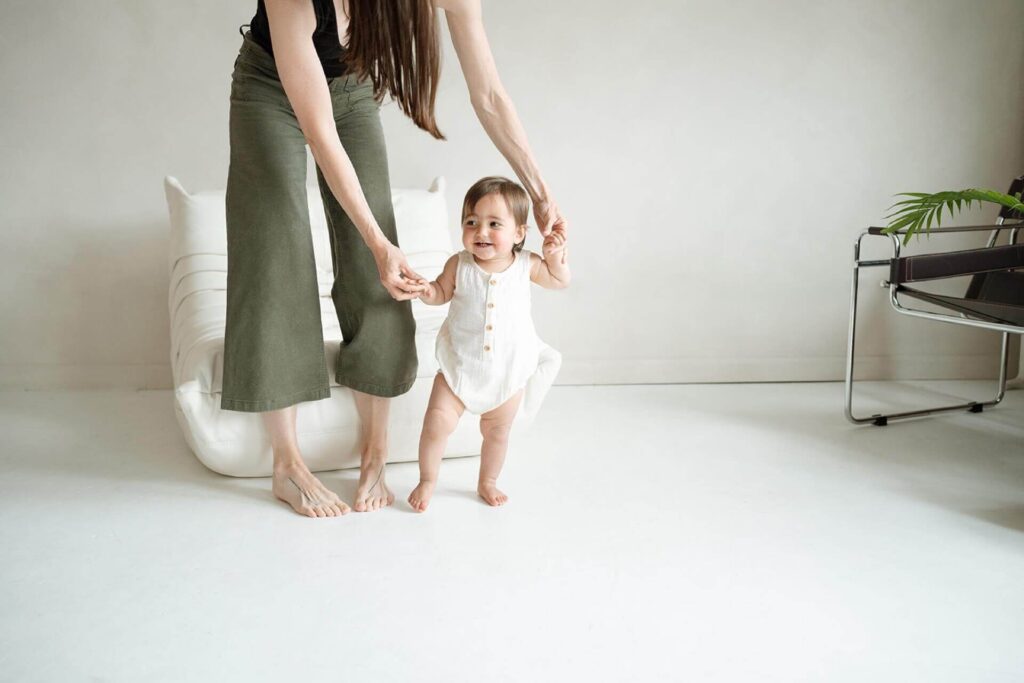 motherhood photos at seattle studio