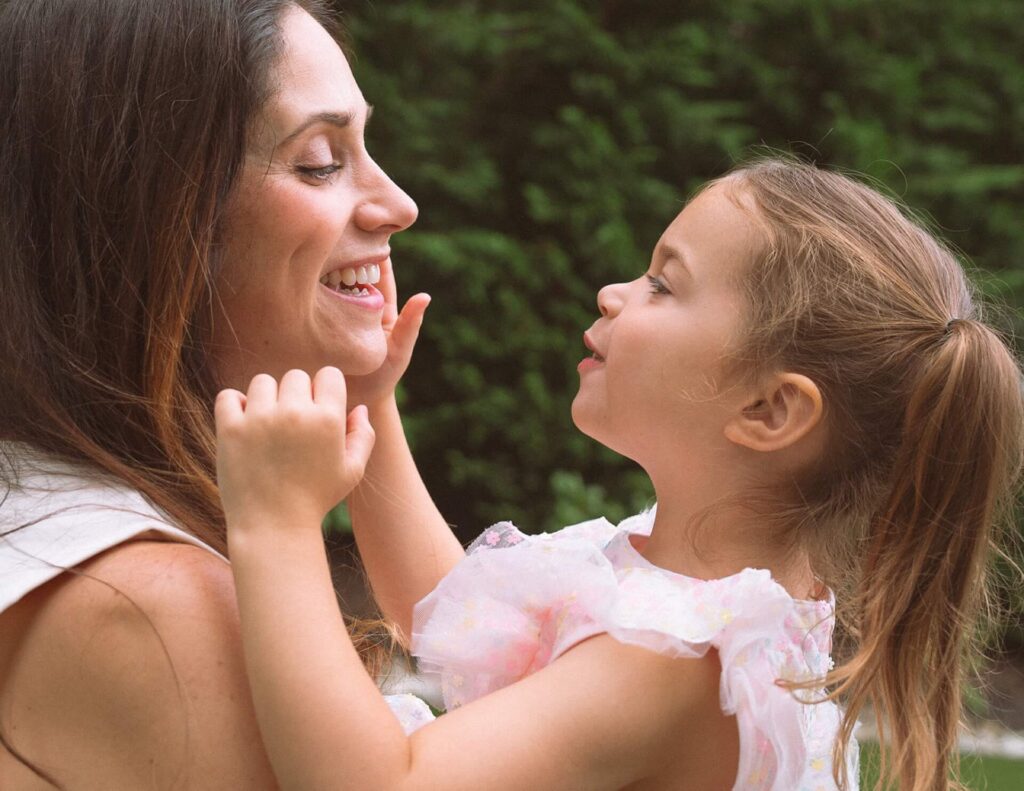 motherhood portraits at home