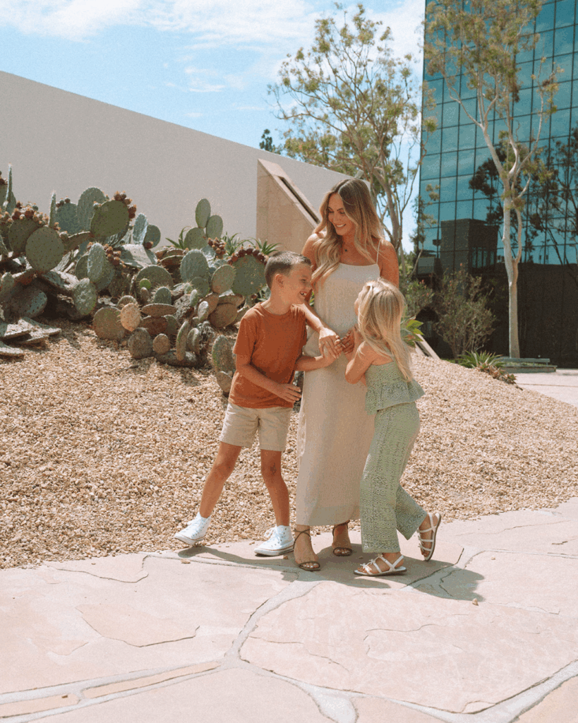 costa candid family photoshoot