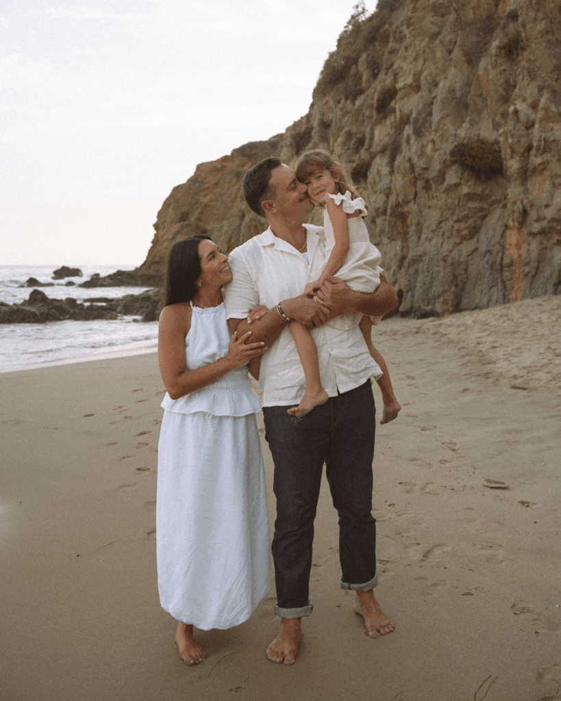 Laguna Beach photographer creating elevated family images along the cliffs and oceanfront.