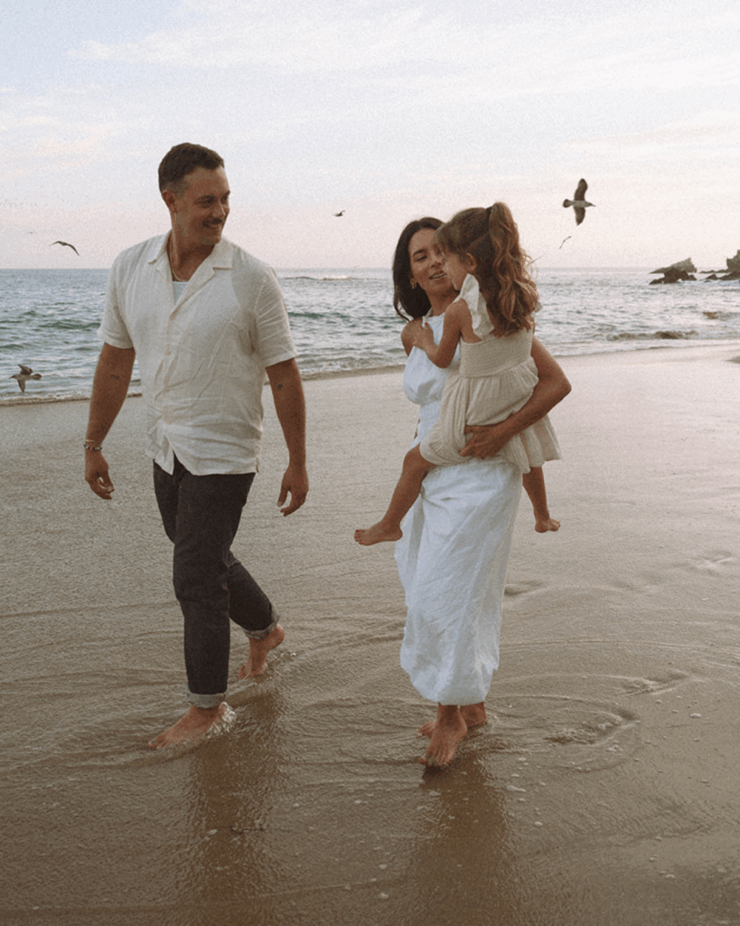 Candid family photography in Laguna Beach—sunset shoreline walks and relaxed moments captured with style and ease.